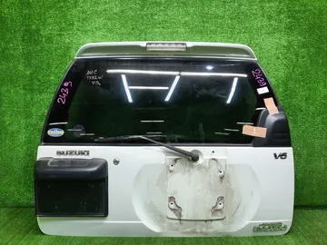 ДВЕРЬ ПЯТАЯ НА SUZUKI GRAND ESCUDO TX92W