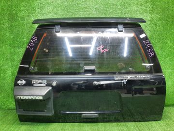 ДВЕРЬ ПЯТАЯ НА NISSAN TERRANO LR50