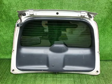 ДВЕРЬ ПЯТАЯ НА HONDA STREAM RN1