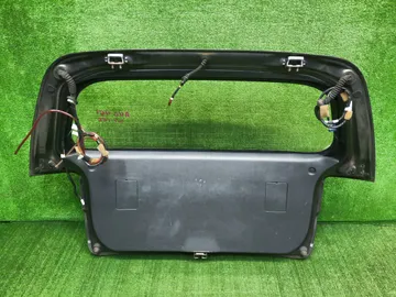 ДВЕРЬ ПЯТАЯ НА TOYOTA CALDINA ST195G