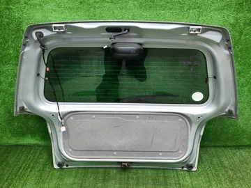 ДВЕРЬ ПЯТАЯ НА MAZDA DEMIO DW3W