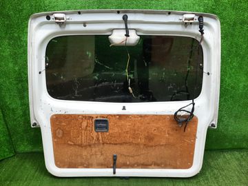 ДВЕРЬ ПЯТАЯ НА MAZDA BONGO SK82V