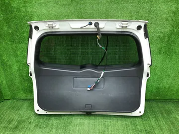 ДВЕРЬ ПЯТАЯ НА TOYOTA COROLLA FIELDER NZE141G