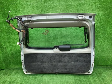 ДВЕРЬ ПЯТАЯ НА NISSAN AVENIR W11