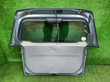 ДВЕРЬ ПЯТАЯ НА MAZDA DEMIO DY3W