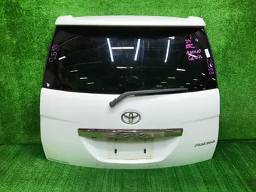 ДВЕРЬ ПЯТАЯ НА TOYOTA ISIS ANM10G