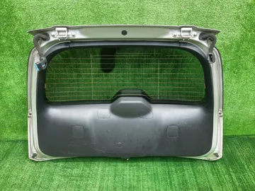 ДВЕРЬ ПЯТАЯ НА HONDA STREAM RN2