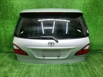 ДВЕРЬ ПЯТАЯ НА TOYOTA IPSUM ACM21W