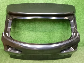 ДВЕРЬ ПЯТАЯ НА TOYOTA COROLLA CROSS ZSG10