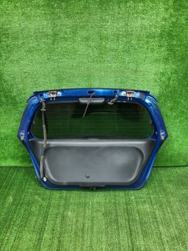 ДВЕРЬ ПЯТАЯ НА HONDA FIT GD1