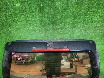 ДВЕРЬ ПЯТАЯ НА MITSUBISHI DELICA PD8W