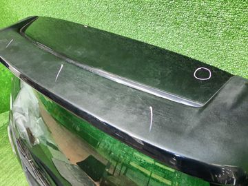 ДВЕРЬ ПЯТАЯ НА MAZDA DEMIO DY3W