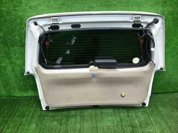 ДВЕРЬ ПЯТАЯ НА MAZDA FORD ESCAPE EP3WF