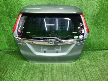 ДВЕРЬ ПЯТАЯ НА HONDA FIT GP5