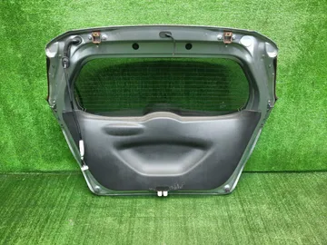 ДВЕРЬ ПЯТАЯ НА HONDA FIT GP5