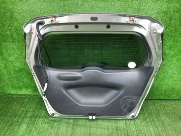 ДВЕРЬ ПЯТАЯ НА HONDA FIT GP5