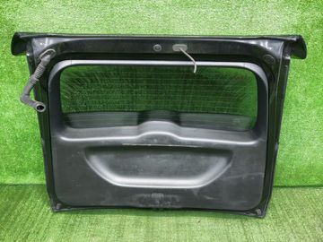 ДВЕРЬ ПЯТАЯ НА HONDA STREAM RN6