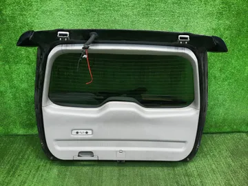 ДВЕРЬ ПЯТАЯ НА MITSUBISHI GRANDIS NA4W