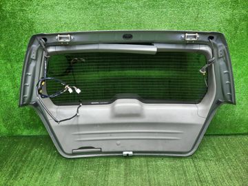 ДВЕРЬ ПЯТАЯ НА SUBARU FORESTER SG5