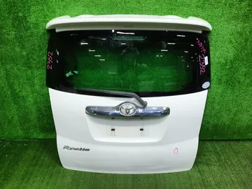 ДВЕРЬ ПЯТАЯ НА TOYOTA RACTIS NCP100