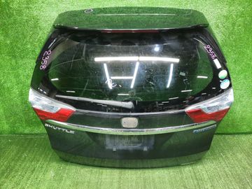 ДВЕРЬ ПЯТАЯ НА HONDA SHUTTLE GP7