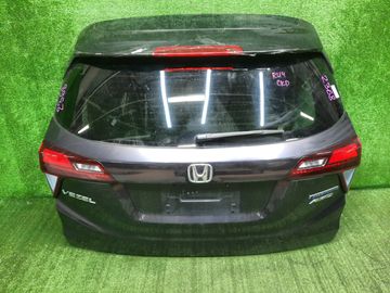 ДВЕРЬ ПЯТАЯ НА HONDA VEZEL RU4