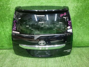 ДВЕРЬ ПЯТАЯ НА TOYOTA ISIS ZGM15G