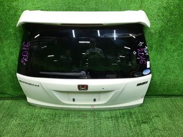 ДВЕРЬ ПЯТАЯ НА HONDA STREAM RN6