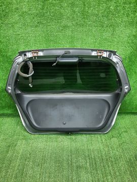 ДВЕРЬ ПЯТАЯ НА HONDA FIT GD2