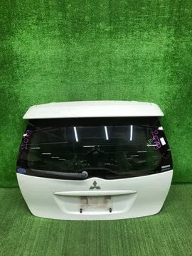 ДВЕРЬ ПЯТАЯ НА MITSUBISHI GRANDIS NA4W