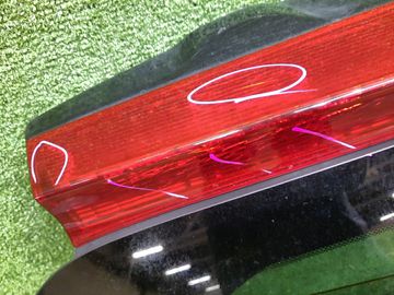 ДВЕРЬ ПЯТАЯ НА HONDA STREAM RN1