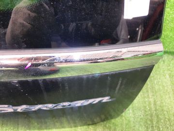 ДВЕРЬ ПЯТАЯ НА HONDA STREAM RN1