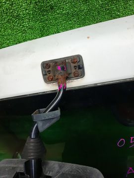 ДВЕРЬ ПЯТАЯ НА MAZDA BONGO SK82M