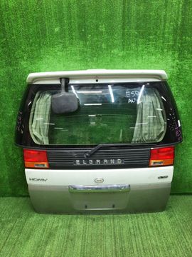 ДВЕРЬ ПЯТАЯ НА NISSAN ELGRAND E50