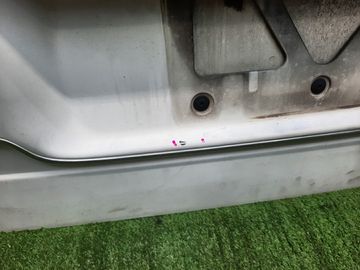 ДВЕРЬ ПЯТАЯ НА MAZDA MPV LVLR