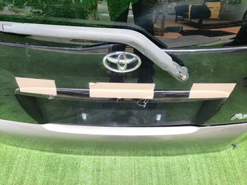 ДВЕРЬ ПЯТАЯ НА TOYOTA FUNCARGO NCP25