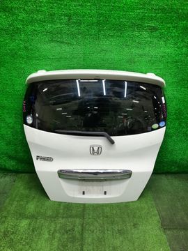 ДВЕРЬ ПЯТАЯ НА HONDA FREED GB4