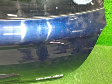 ДВЕРЬ ПЯТАЯ НА TOYOTA AVENSIS AZT251