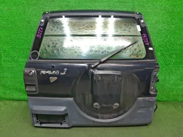 ДВЕРЬ ПЯТАЯ НА TOYOTA RAV4 SXA11W