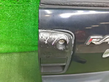 ДВЕРЬ ПЯТАЯ НА TOYOTA RAV4 SXA11W