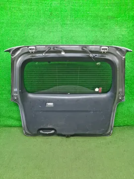 ДВЕРЬ ПЯТАЯ НА MAZDA MPV LW5W