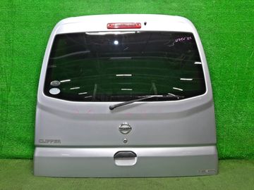 ДВЕРЬ ПЯТАЯ НА NISSAN CLIPPER U71V