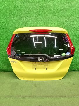 ДВЕРЬ ПЯТАЯ НА HONDA FIT GK3