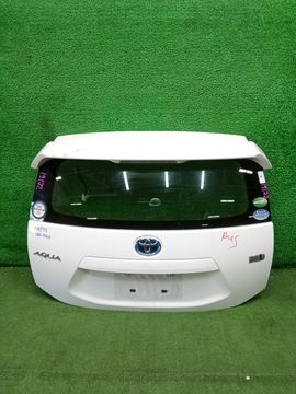 ДВЕРЬ ЗАДНЯЯ НА TOYOTA AQUA NHP10