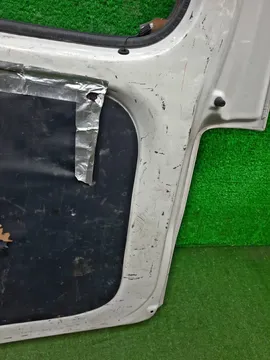 ДВЕРЬ ПЯТАЯ НА TOYOTA LITE ACE S402M
