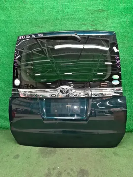 ДВЕРЬ ПЯТАЯ НА TOYOTA VOXY ZRR80G