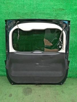 ДВЕРЬ ПЯТАЯ НА TOYOTA VOXY ZRR80G