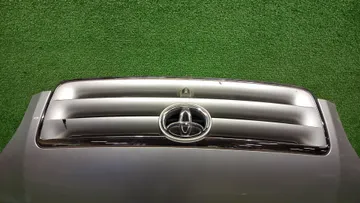 КАПОТ НА TOYOTA IPSUM ACM21W
