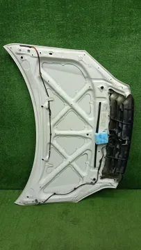 КАПОТ НА TOYOTA IPSUM ACM21W