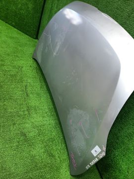 КАПОТ НА TOYOTA ISIS ZNM10G